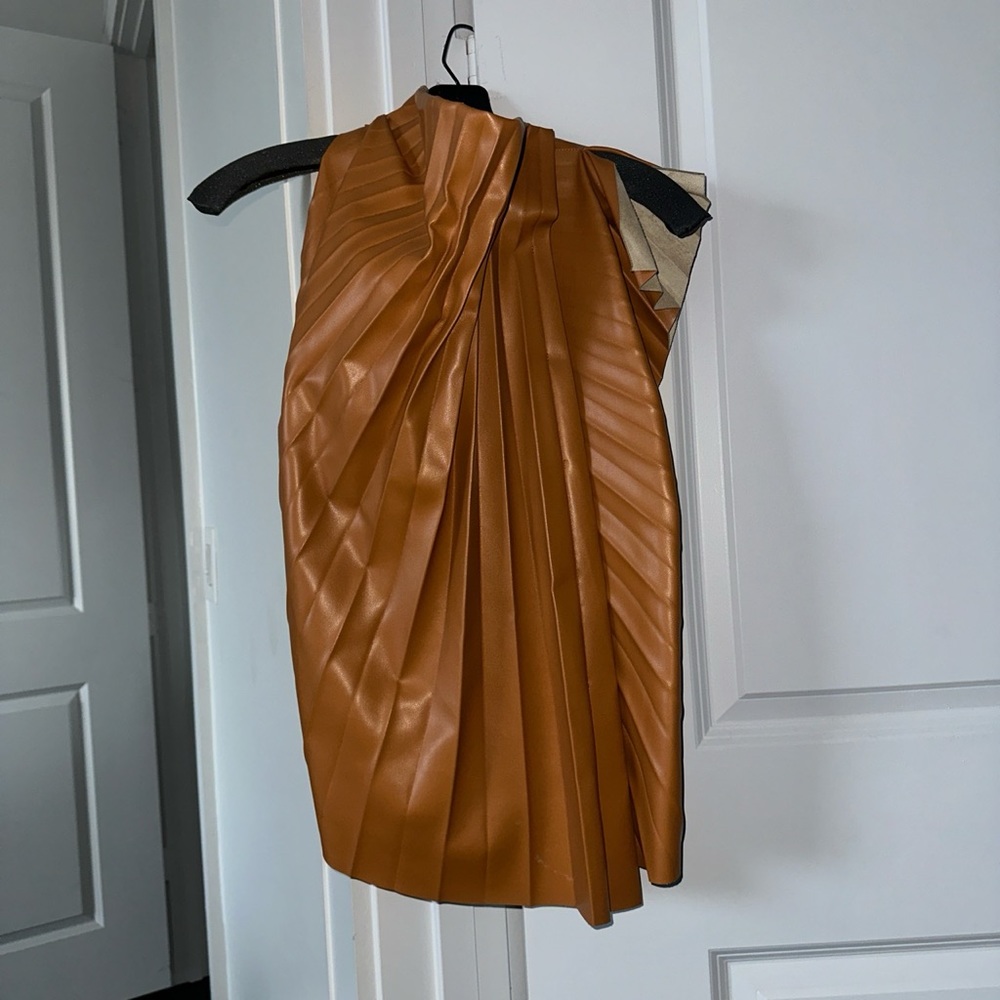 A.W.A.K.E. Mode pleated faux-leather top
